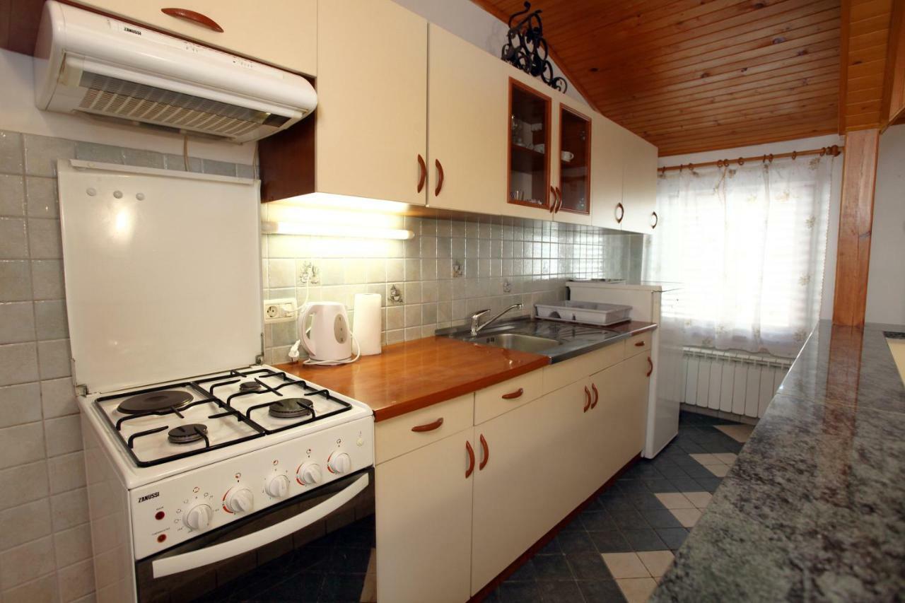 Apartment Svobode Izola Exterior foto